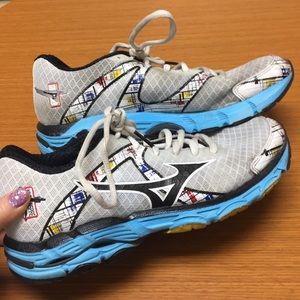 Mizuno Sneakers